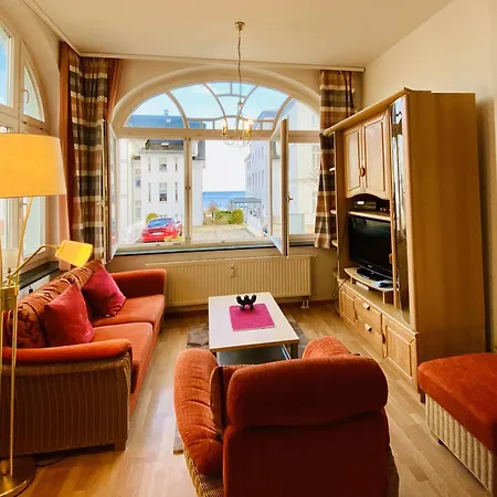 Apartment Frieda 3 *